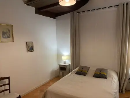 Château XIXème à Parennes : gîte 11 pers, piscine, parc 2 ha : photo 20