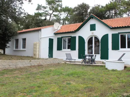 Location maison à Saint Georges d'Oléron, Maisonnette rénovée avec jardin à Saint-Georges-dOléron