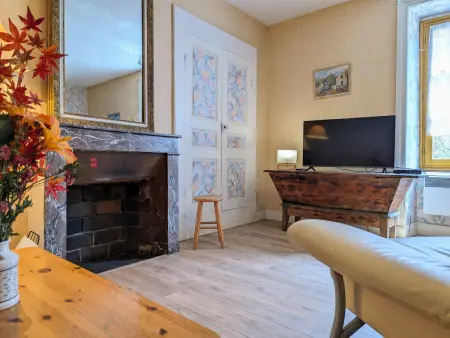 Charmant Gîte Indépendant au Coeur d'un Village de Campagne avec Cour Fermée - Photo 2