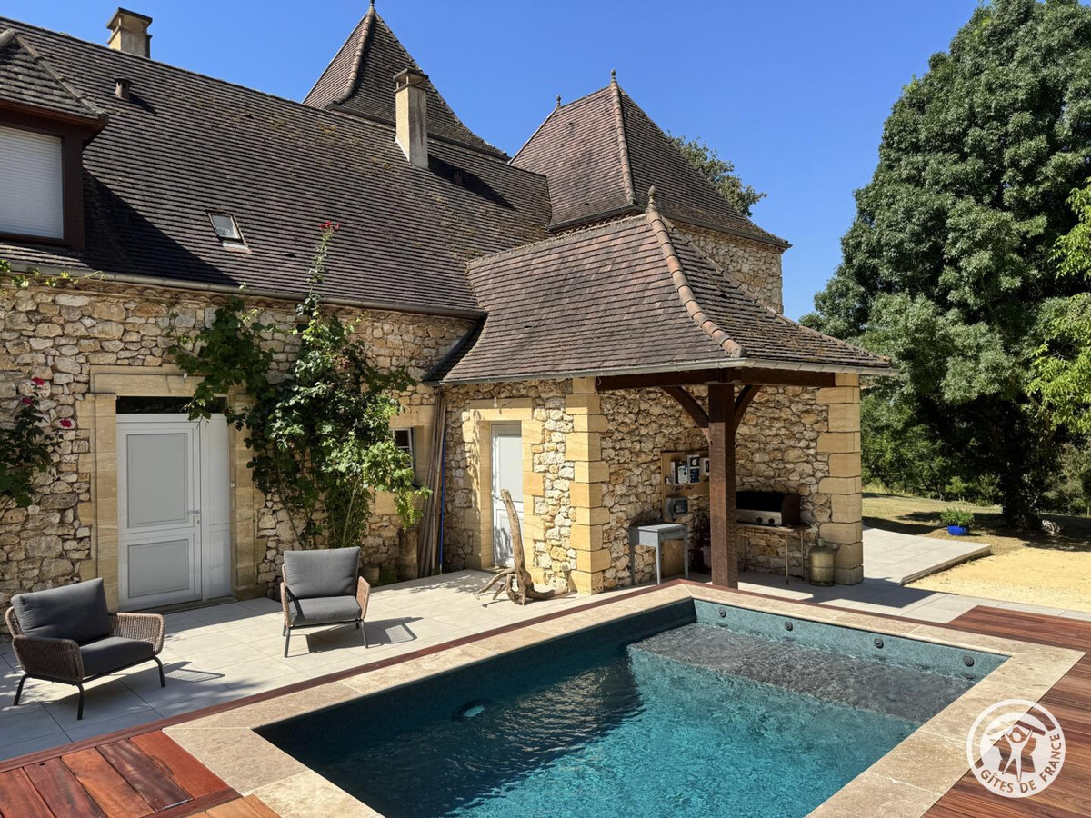 Gîte 6 pers. avec piscine et parc de 30 ha à Monsac - Photo 1