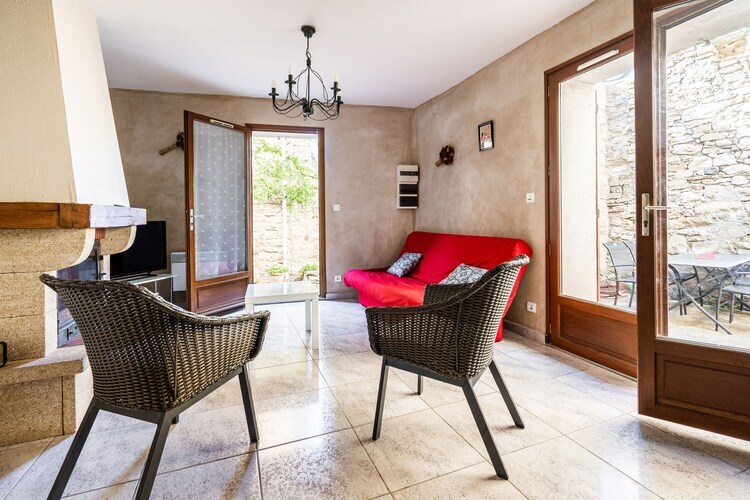 Maison de village à Minerve, cour privée en pierre - Photo 7