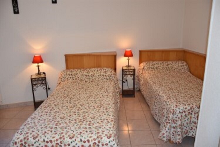 Maison de village à Minerve, cour privée en pierre - Photo 12