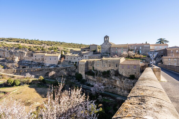 Maison de village à Minerve, cour privée en pierre - Photo 24