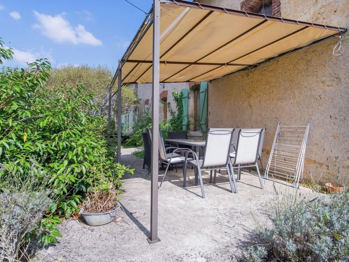 Fermette berrichonne 4 pers. • Terrasse, barbecue, piscine - Photo 5