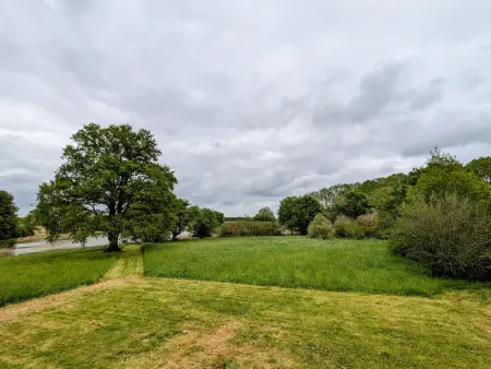 Gîte avec étang privé au cœur du Berry, à Saulnay : photo 8