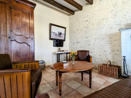 Gîte avec étang privé au cœur du Berry, à Saulnay : photo 22