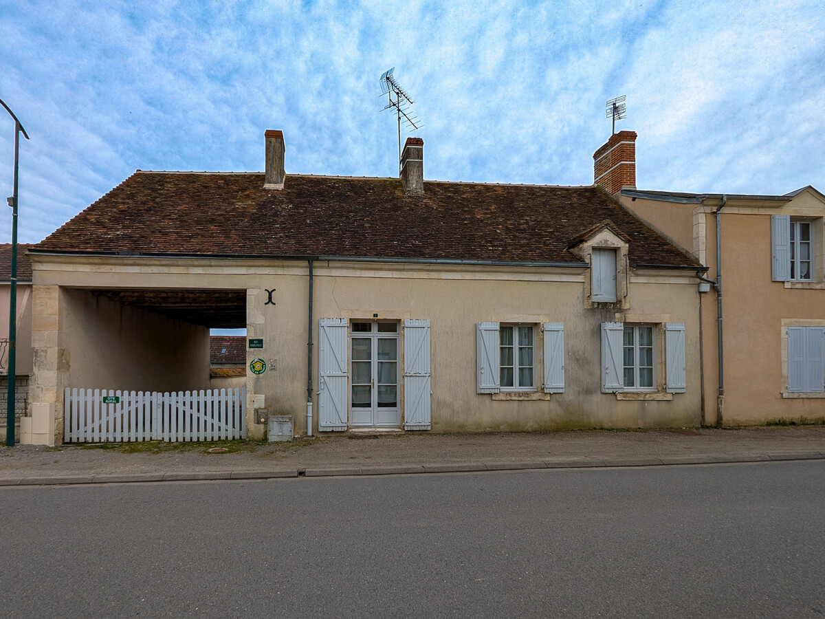 Maison des Hirondelles – Gîte 5 pers. Brenne, cour close - Photo 1