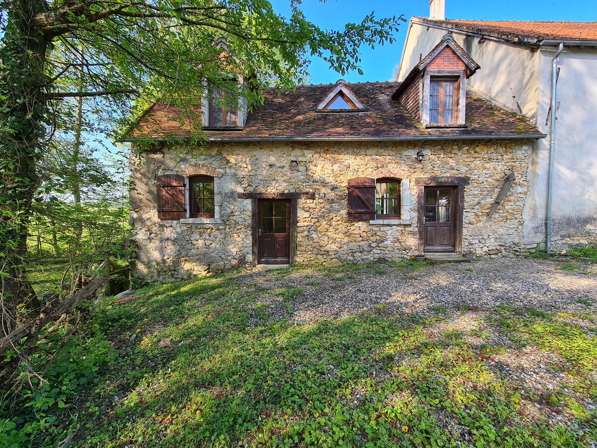 Ancien moulin avec piscine, île et rivière à Prissac - Photo 3