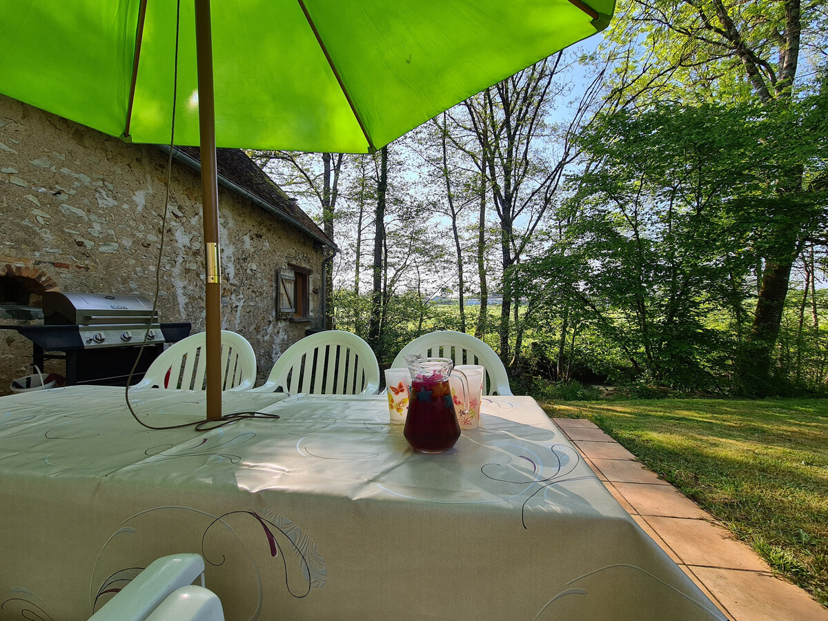 Ancien moulin avec piscine, île et rivière à Prissac - Photo 20