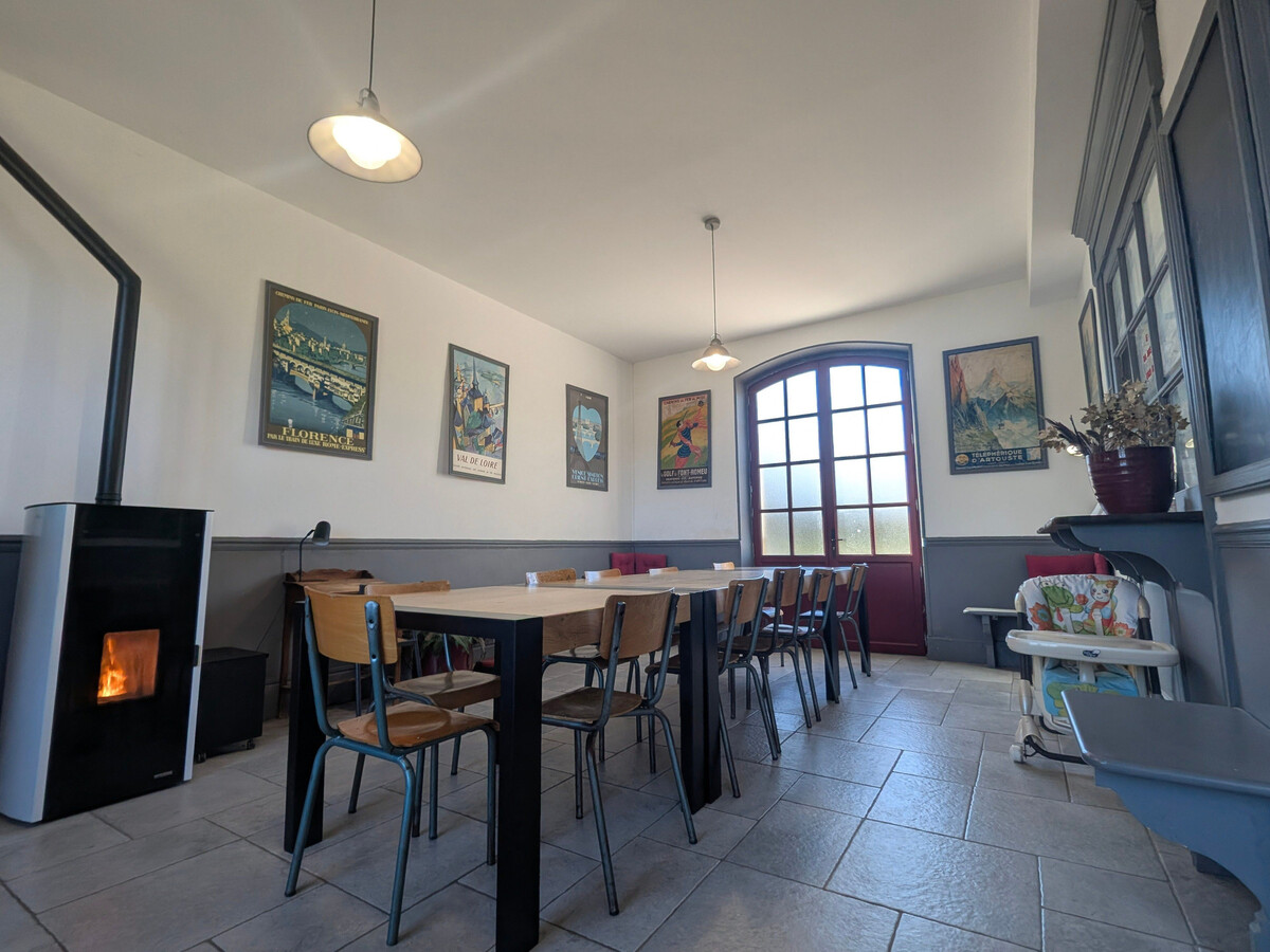 Gîte 13 pers. dans une ancienne gare du XIXᵉ avec piscine - Photo 11