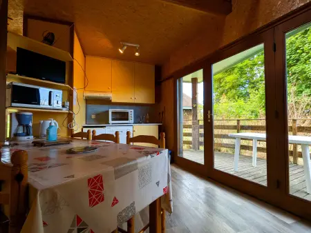 Chalet en pleine nature à Orsennes avec étang à proximité, idéal pour 6 personnes et animaux admis - Photo 9