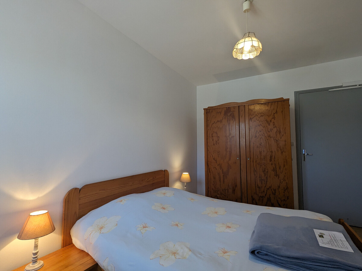 Gîte rénové en Berry, 6 pers., cheminée, grand terrain - Photo 6
