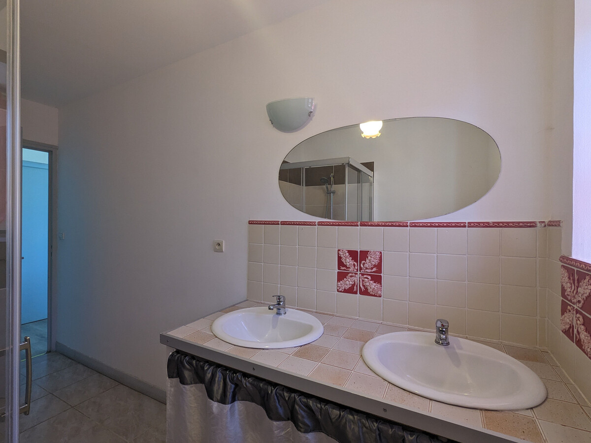 Gîte rénové en Berry, 6 pers., cheminée, grand terrain - Photo 8