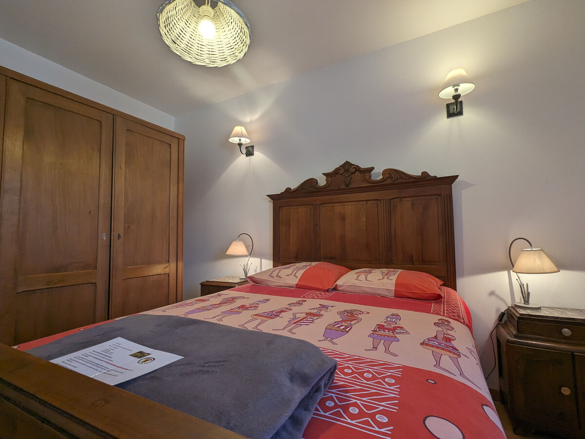 Gîte rénové en Berry, 6 pers., cheminée, grand terrain - Photo 11