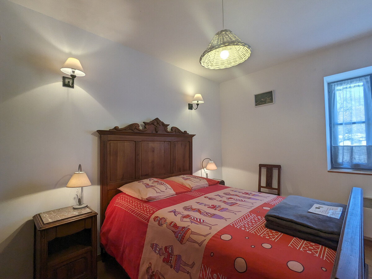 Gîte rénové en Berry, 6 pers., cheminée, grand terrain - Photo 12