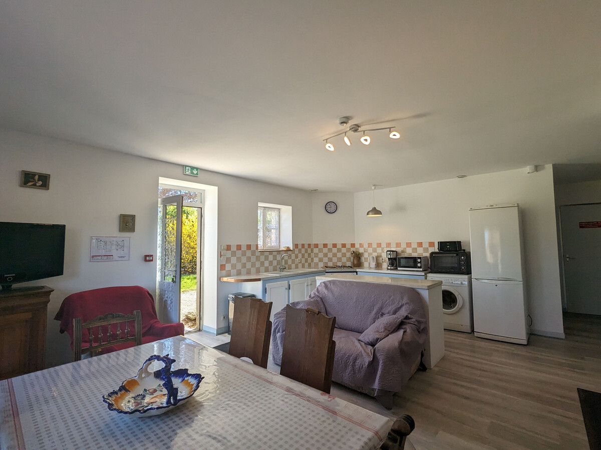 Gîte rénové en Berry, 6 pers., cheminée, grand terrain - Photo 15