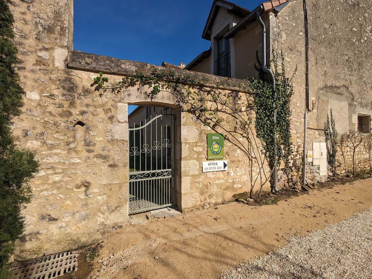 Gîte rénové en Berry, 6 pers., cheminée, grand terrain - Photo 19