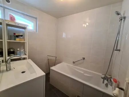 Longère 140 m² à Tavers, 6 pers., jardin et cour fermée : photo 17
