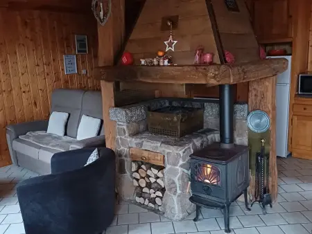 Gîte de montagne 6 pers. avec poêle, terrasse et ski à 17 km : photo 4