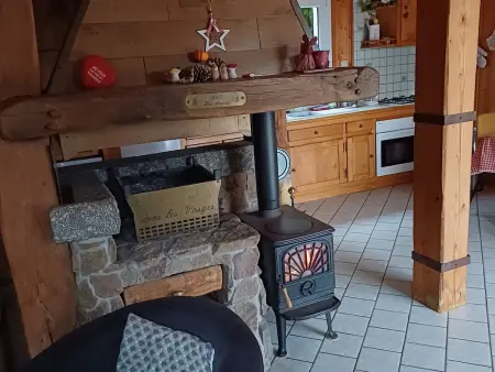 Gîte de montagne 6 pers. avec poêle, terrasse et ski à 17 km : photo 9