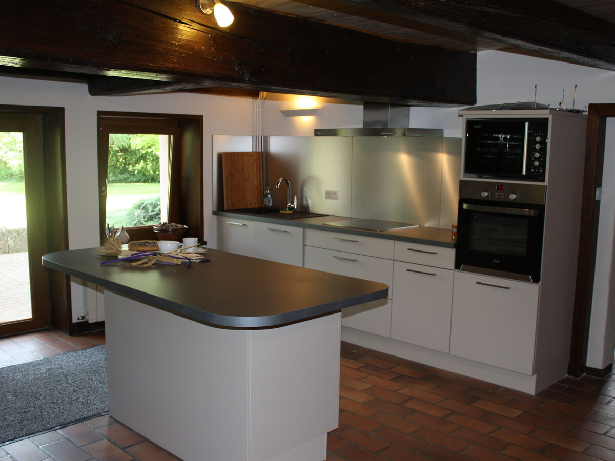 Gîte Ferme Rénovée 10 pers., cheminée et jeux à Belmont - Photo 5