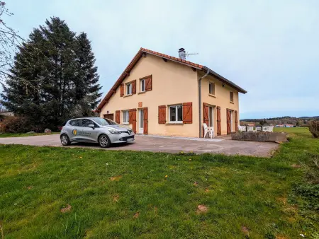 Gîte spacieux avec cheminée, proche nature, accessible PMR, idéal famille et motards - Photo 2