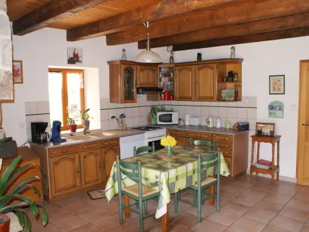 Gîte Tranquille avec Cheminée, Terrasse sur la Saône et Borne EV : photo 9
