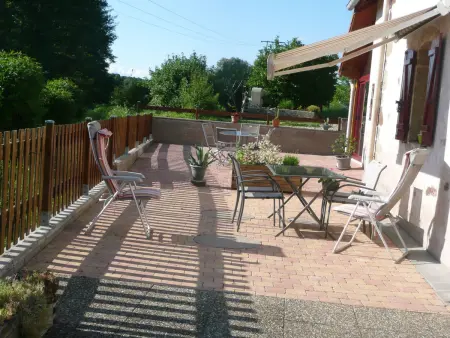 Gîte Tranquille avec Cheminée, Terrasse sur la Saône et Borne EV : photo 14