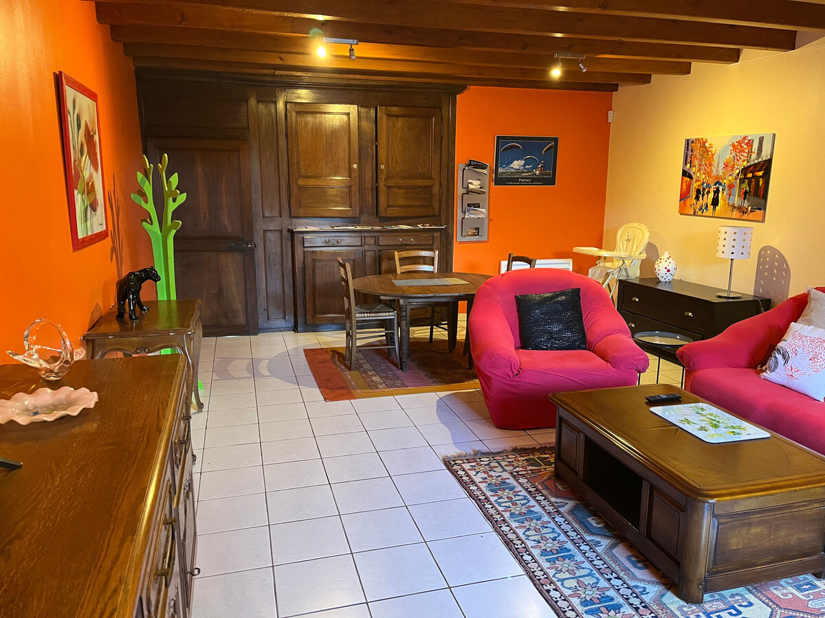 Gîte de caractère avec terrasse à Lironcourt, poêle à bois - Photo 13