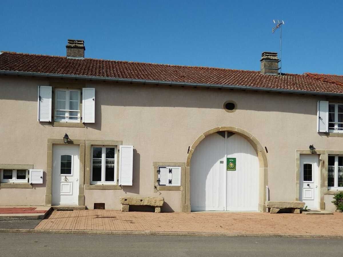 Gîte de caractère avec terrasse à Lironcourt, poêle à bois - Photo 15