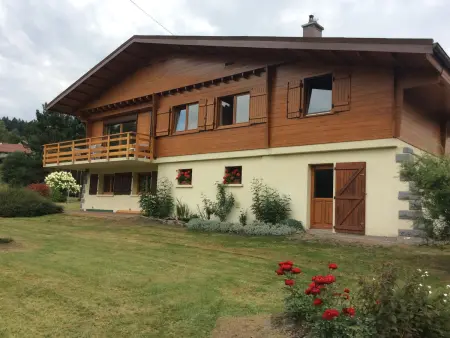 Gîte confortable à Gérardmer avec jardin, ski, randonnées et activités nautiques - Photo 1
