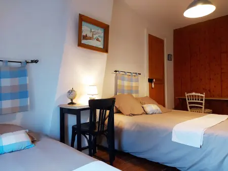 Gîte 8 pers. avec piscine chauffée et étang privé : photo 33