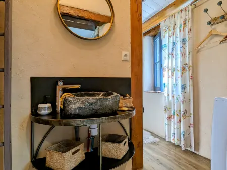 Cabane de Vigne en Auvergne pour Escapade Romantique : photo 6