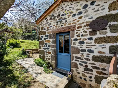 Cabane de Vigne en Auvergne pour Escapade Romantique : photo 15