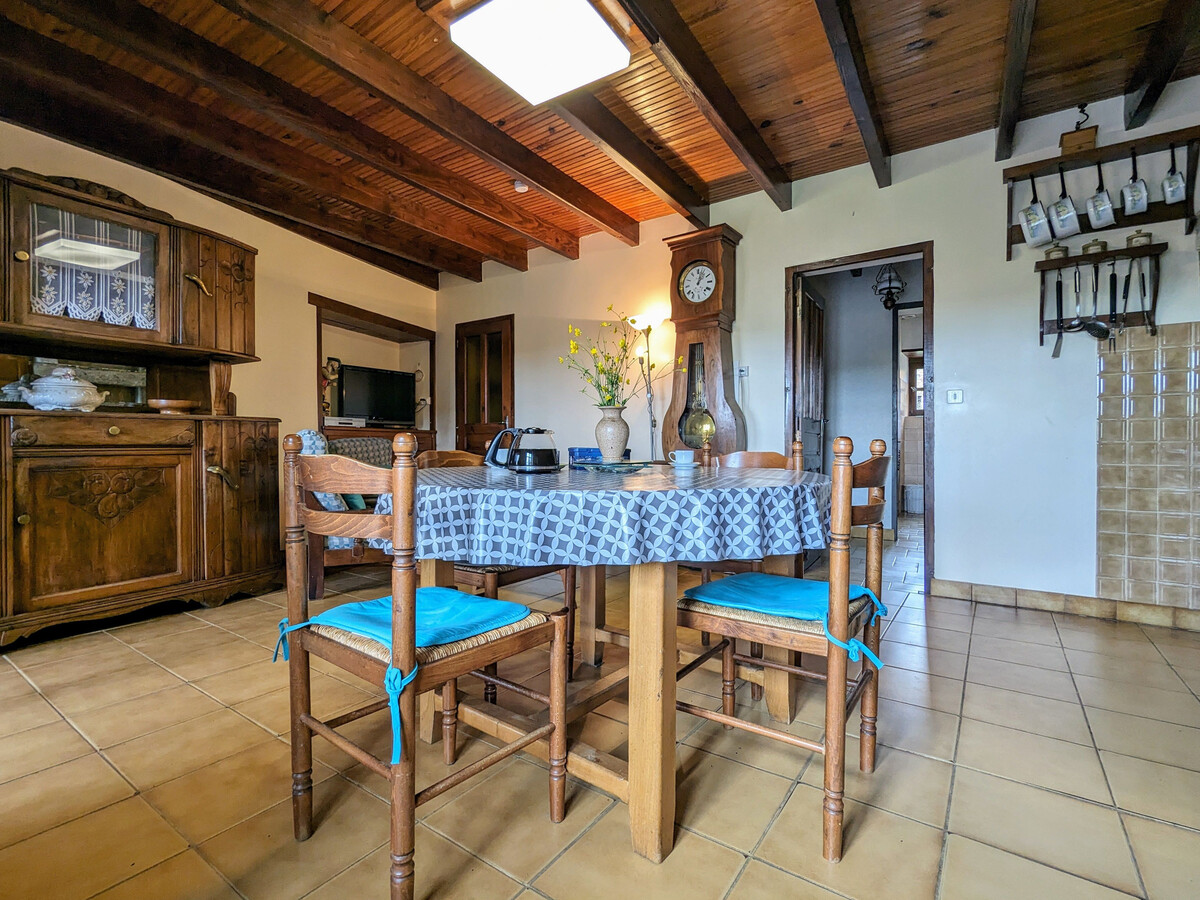Gîte médiéval avec vue vallée à Saint-Ilpize - Photo 2