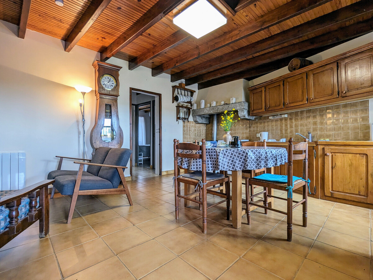 Gîte médiéval avec vue vallée à Saint-Ilpize - Photo 3