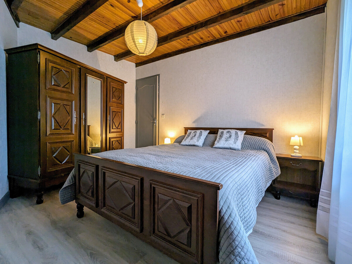 Gîte médiéval avec vue vallée à Saint-Ilpize - Photo 6