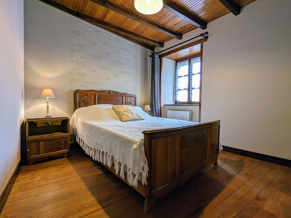 Gîte médiéval avec vue vallée à Saint-Ilpize - Photo 9