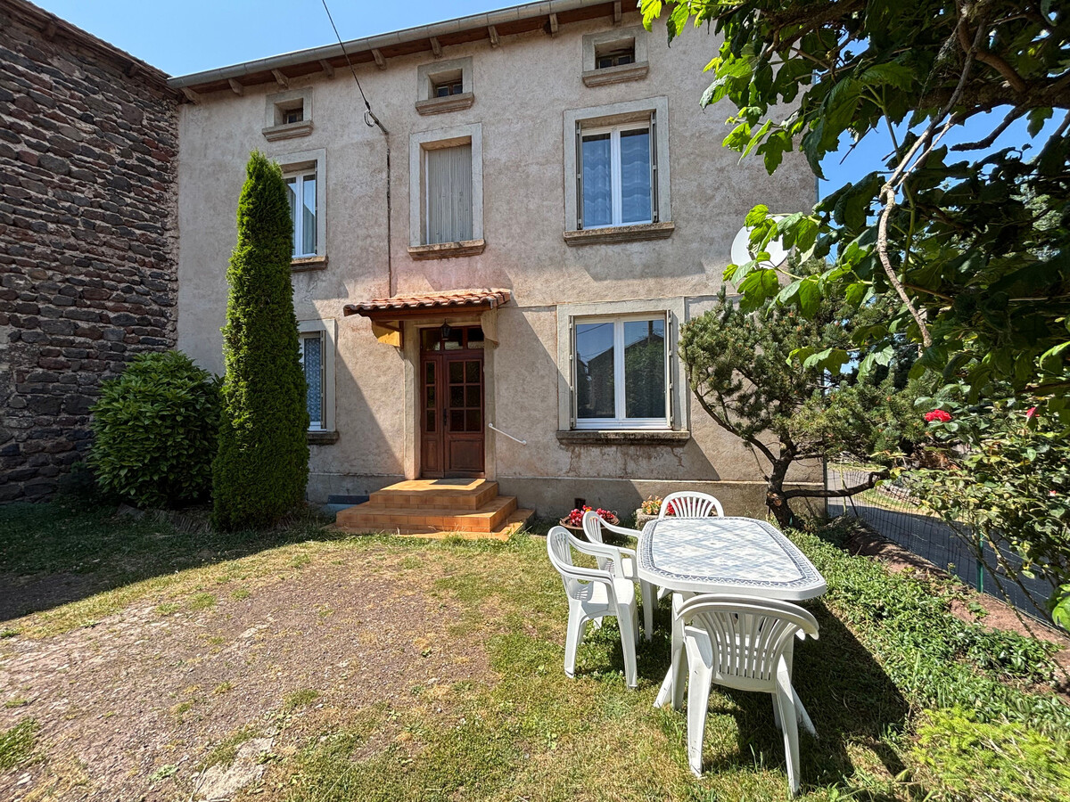 Gîte familial 3 chambres avec cour fermée à Solignac-sur-Loire - Photo 1