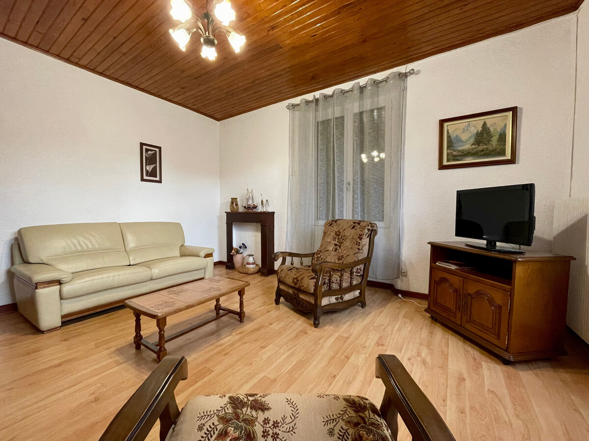Gîte familial 3 chambres avec cour fermée à Solignac-sur-Loire - Photo 2