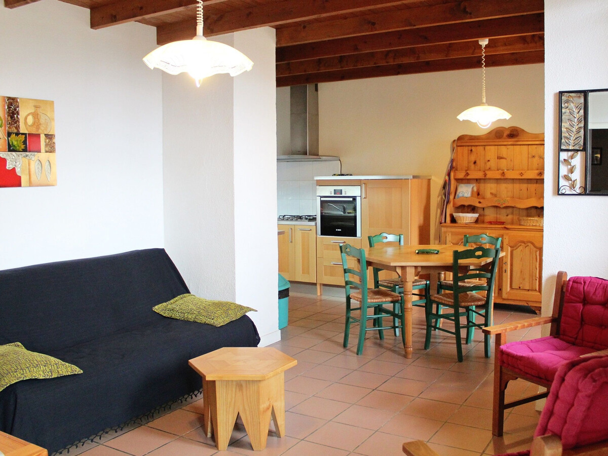 Gîte de plain-pied en ancienne école, cour privée 70 m² - Photo 3