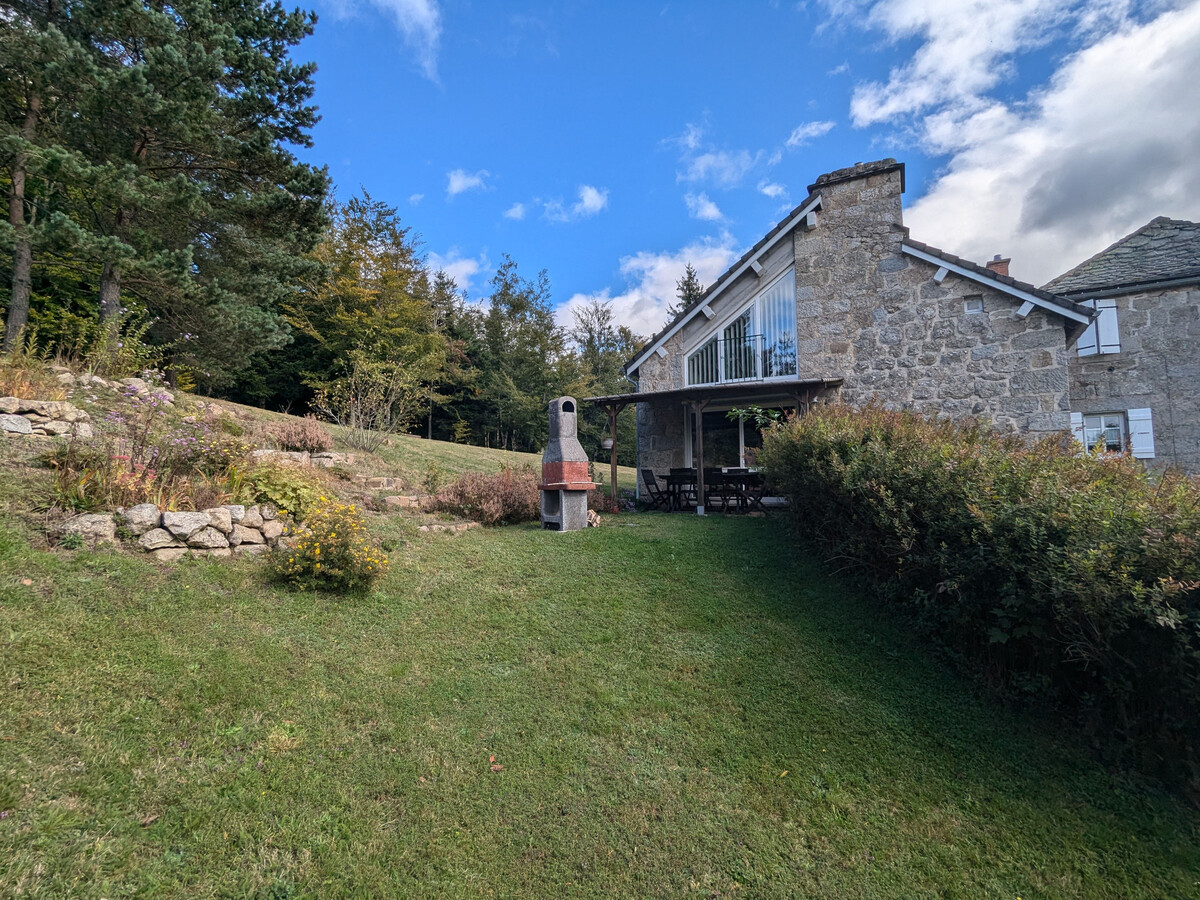Gîte Nature au Chambon-sur-Lignon : 2 terrasses, 5-7 pers. - Photo 25