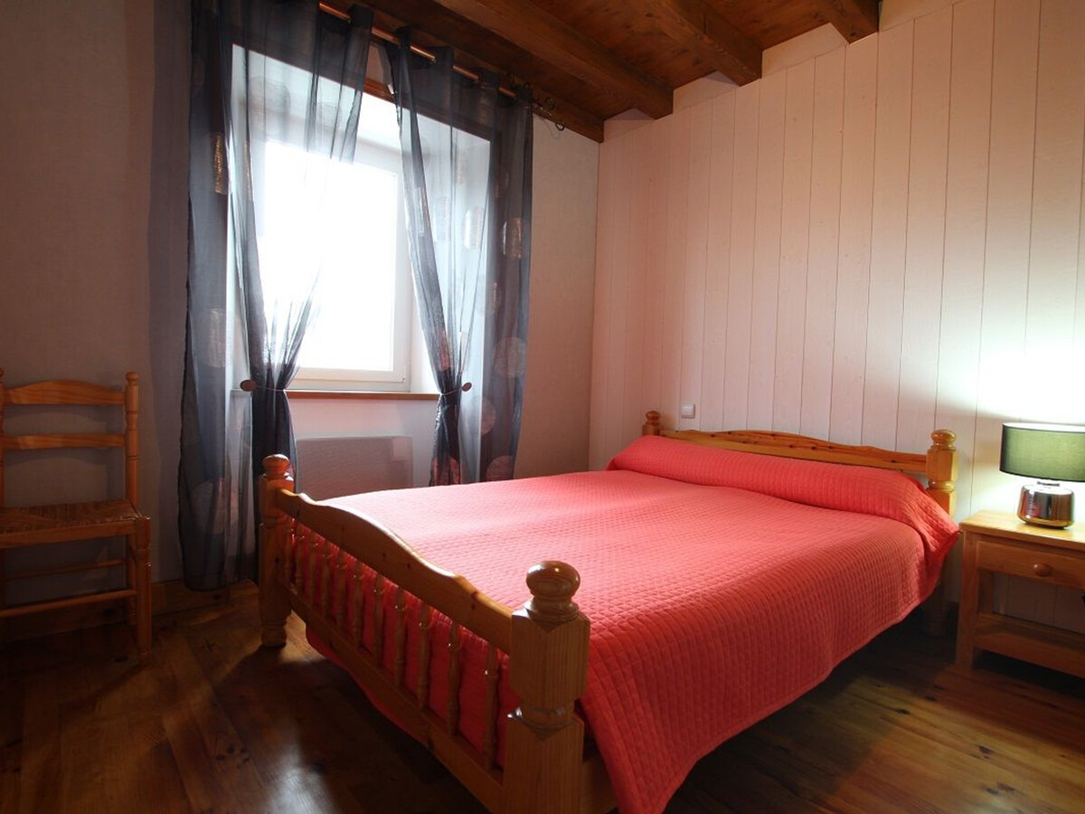 Gîte 6 personnes aux Estables, terrasse 50m² face au Mézenc - Photo 6