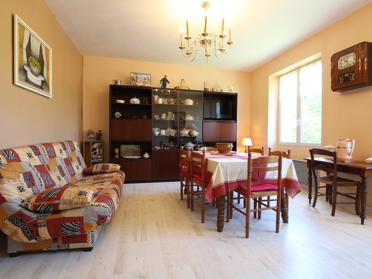 Gîte dans ancienne école, 6 pers., terrain clos 700m² - Photo 3