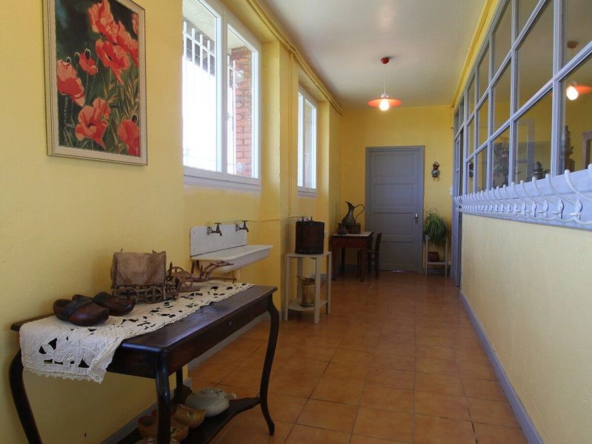 Gîte dans ancienne école, 6 pers., terrain clos 700m² - Photo 9