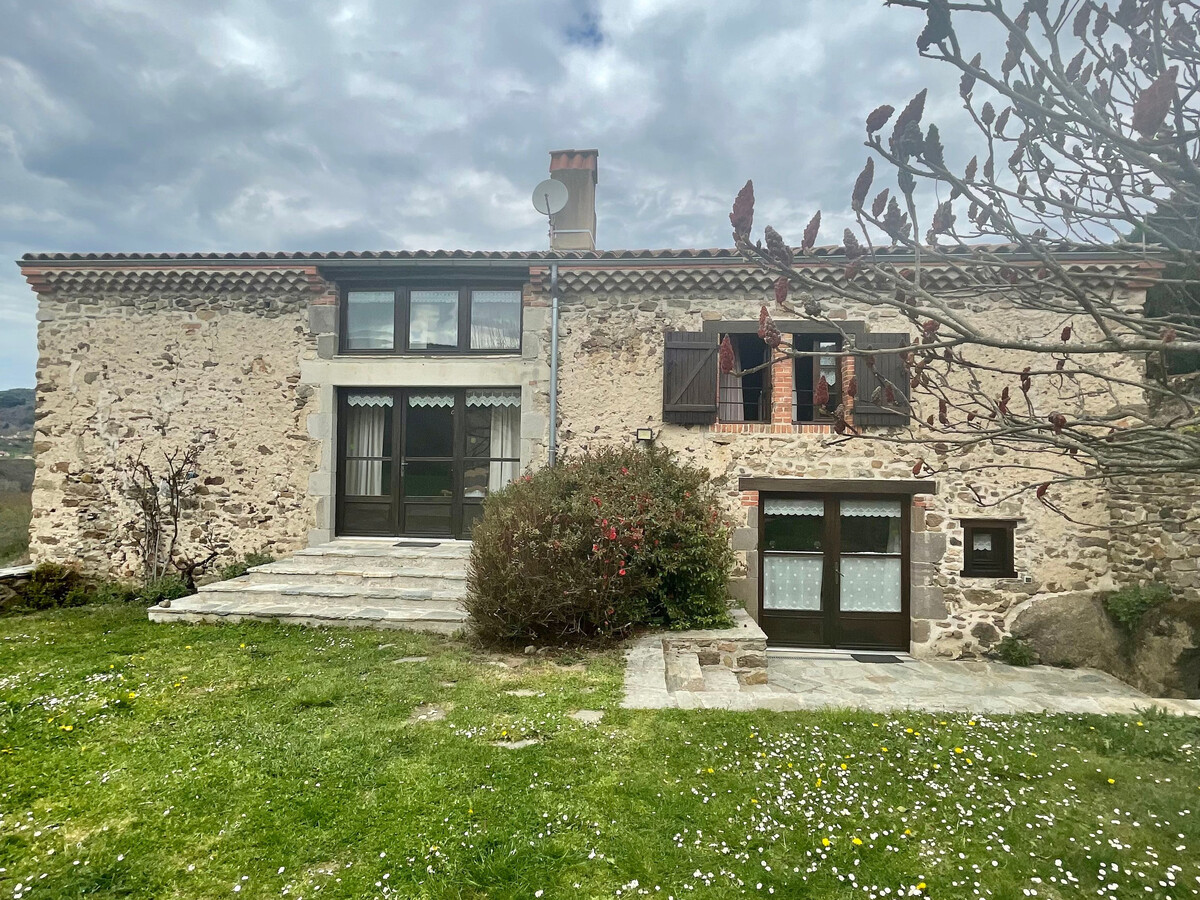 Ancienne ferme rénovée avec vue sur les gorges de l'Allier - Photo 1
