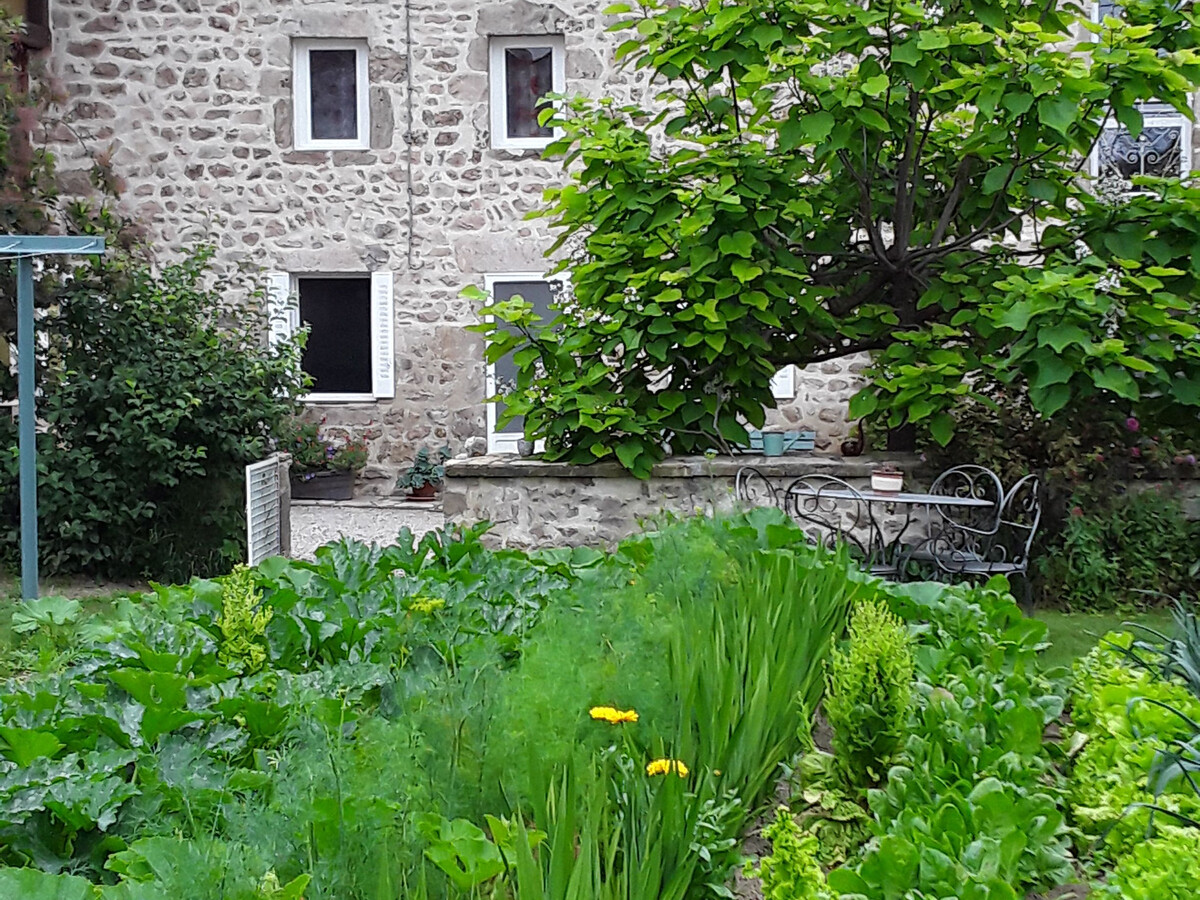 Gîte 6 pers. en Auvergne, cour fermée et jardin privé - Photo 25