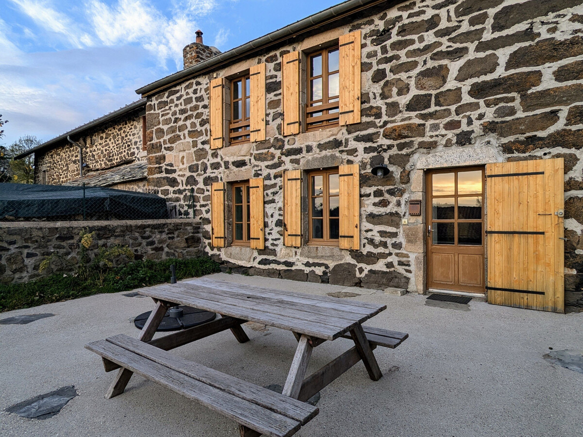 Gîte familial Freycenet-la-Tour, terrain clos, 8 pers. - Photo 13