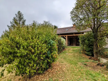 Location gite à Saint Didier sur Doulon, Maison de Vacances Nature avec Grand Jardin et Proximité La Chaise-Dieu