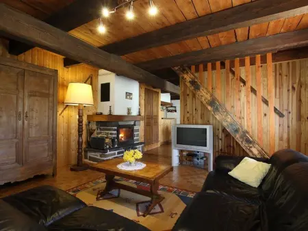 Gîte en pierres 8 pers. avec forêt du Meygal à proximité : photo 2